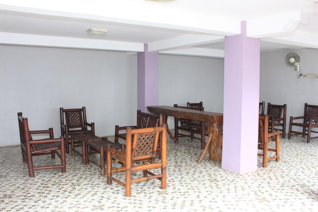 Baru Dua Beach Hotel Banyuwangi  Esterno foto